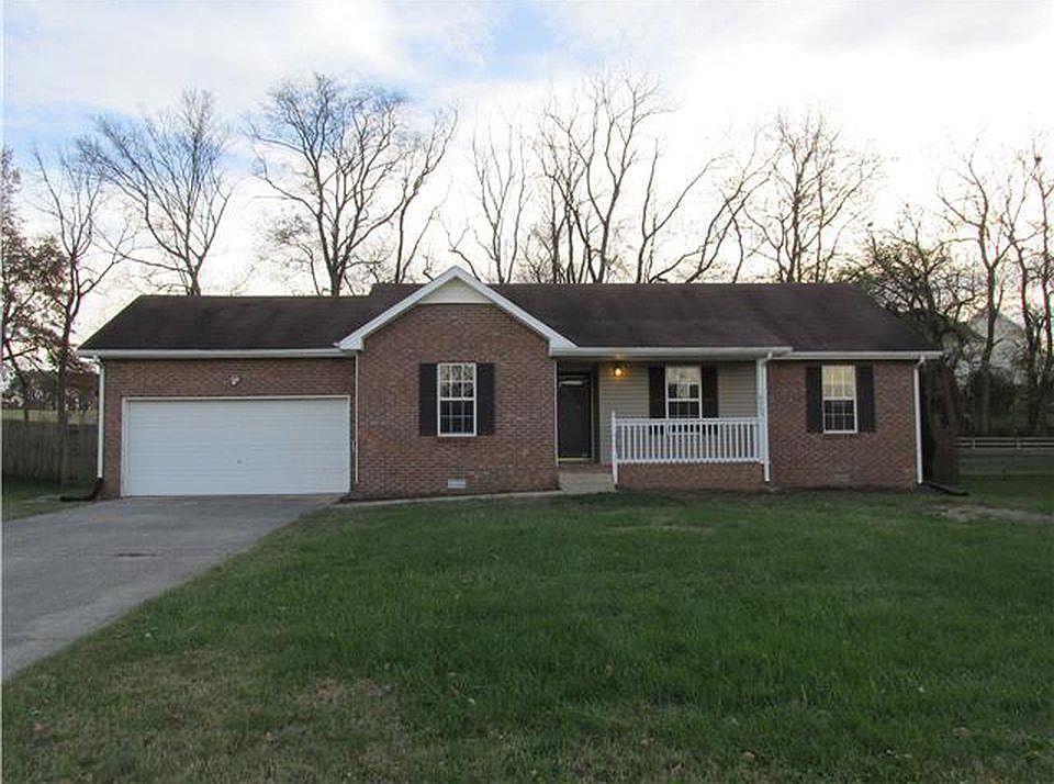 2nd image of 808 Buckhorn Dr