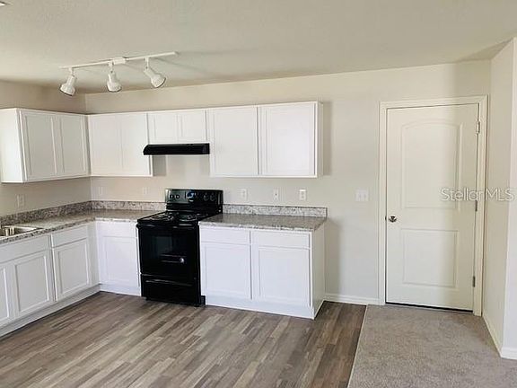4th image of 252 Gladiola Ct