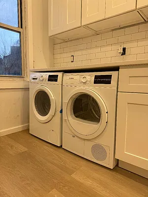 Rented by Halvatzis Realty | media 2