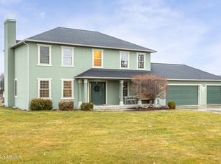 3851 Speyers Rd, Selah, WA 98942