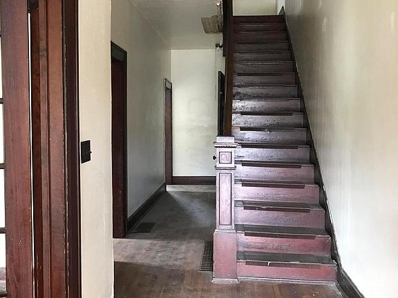 4th image of 1153 N Columbus St #1155