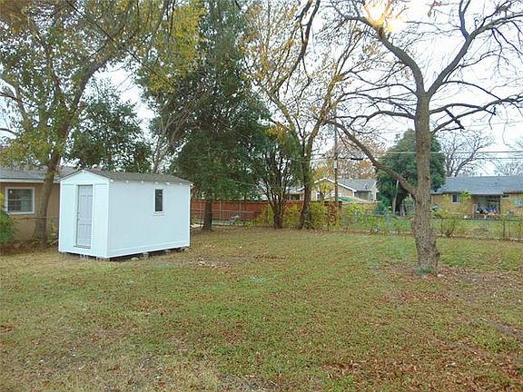 4th image of 645 Hoke Smith Dr