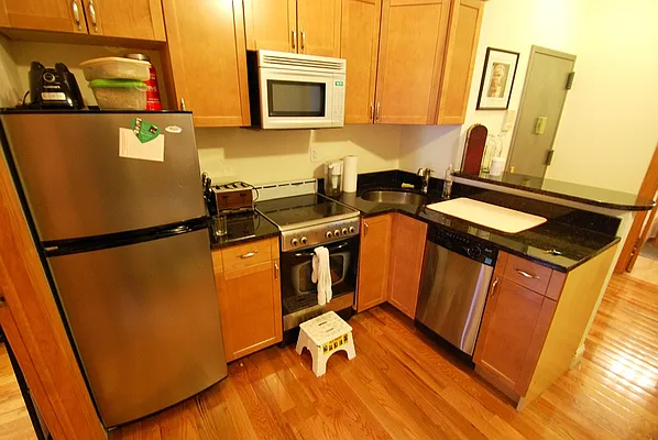 Rented by Bold New York | media 49