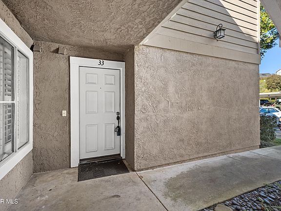 5th image of 33 Brighton Pl #33