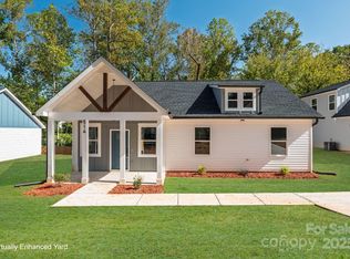 514 N Mulberry St, Cherryville, NC 28021