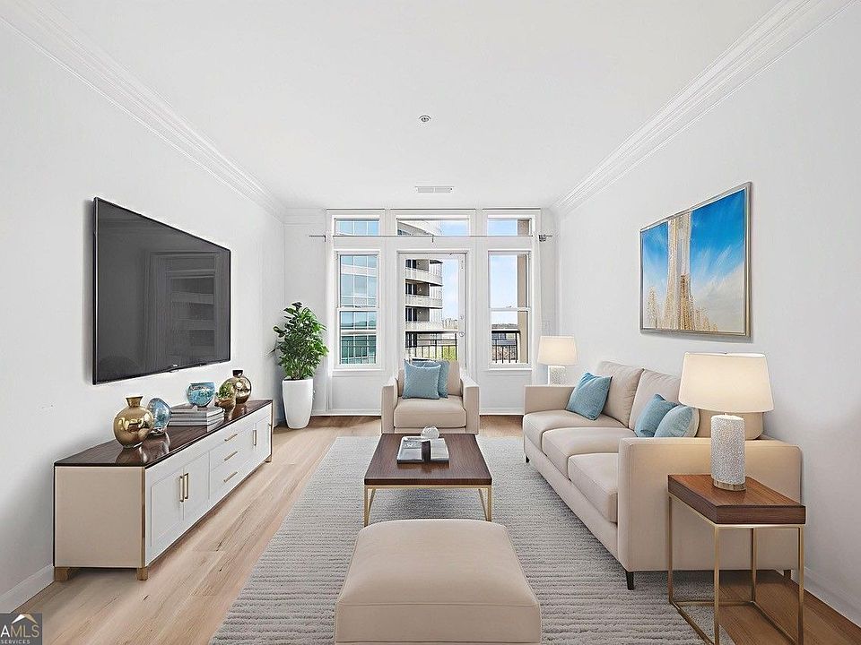 1st image of 3334 Peachtree Rd NE APT 905