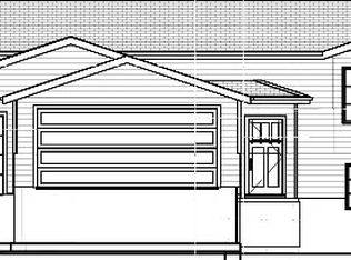 2270 Mayek Dr, Waupaca, WI 54981