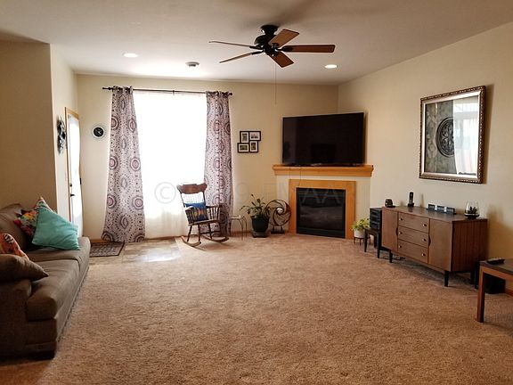 Living Room with Gas FP