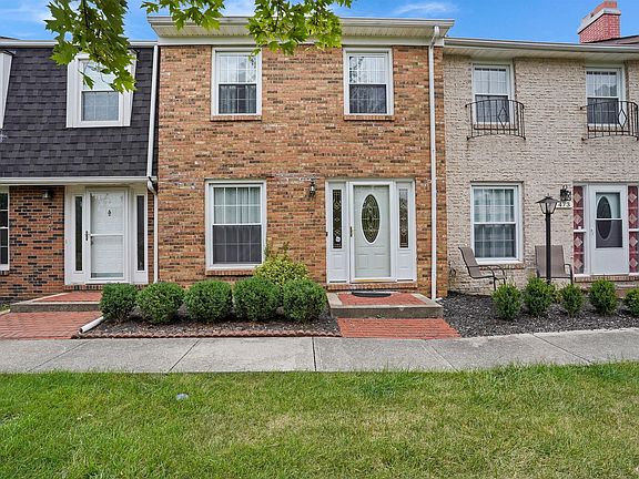 2nd image of 475 Clairbrook Ave #Je-8