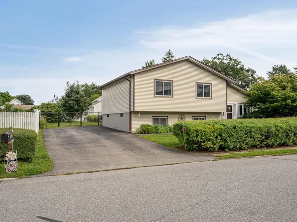 105 Maryland Avenue, Manchester, NH 03104