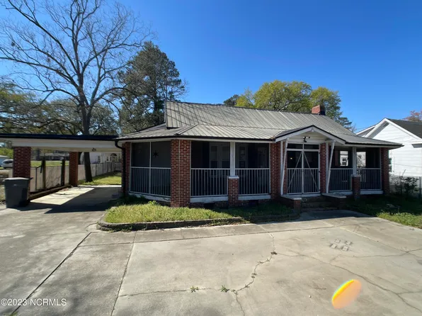 211 E Elm Street, Bladenboro, NC 28320