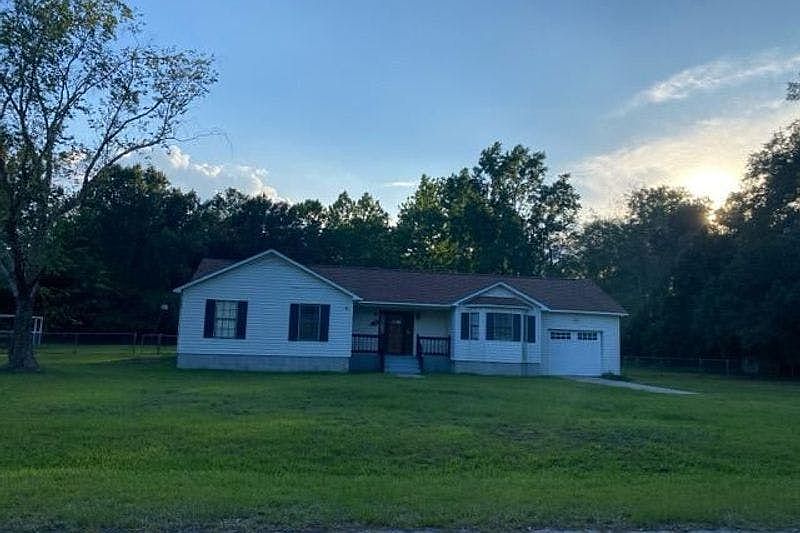 1st image of 338 Carolina Oaks Rd