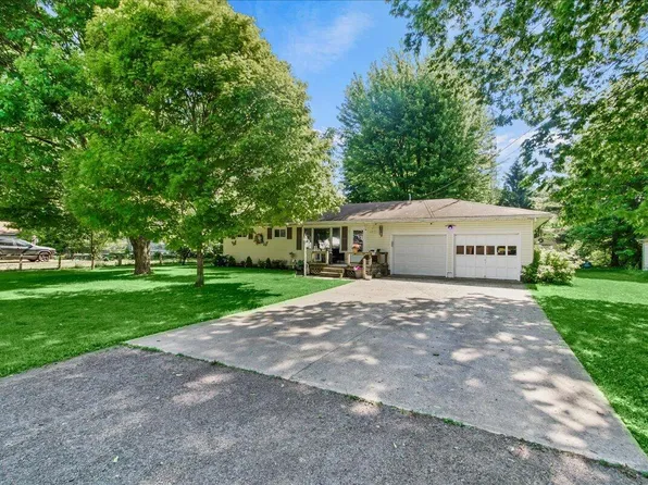 209 West St, McGuffey, OH 45859