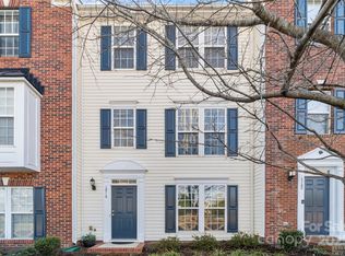 15712 Kensington Palace Ln, Charlotte, NC 28277