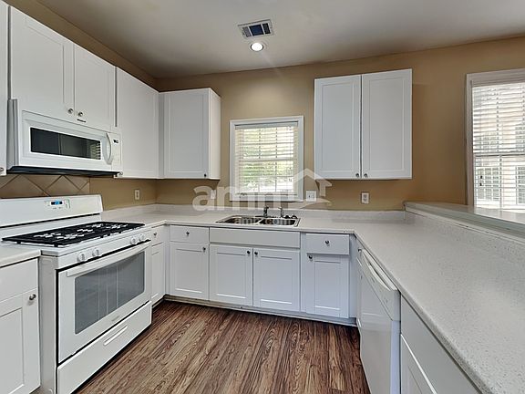 3rd image of 1852 Clear Springs Ln