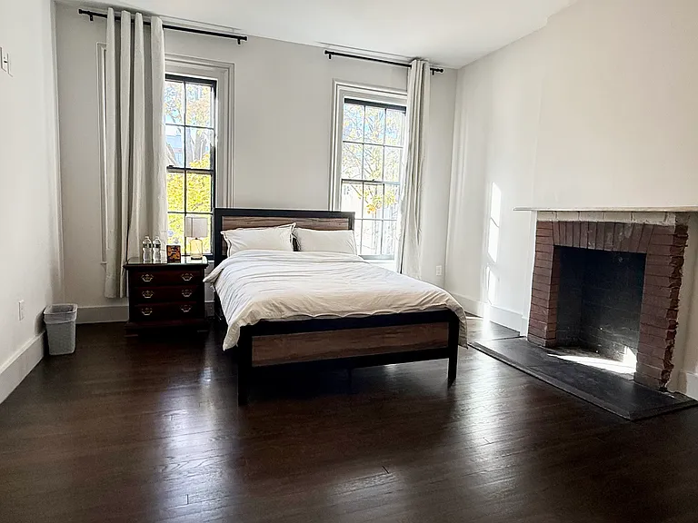 30 Trumbull St — Photo 14