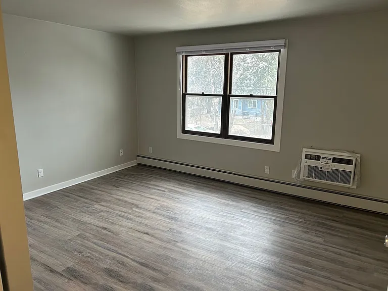 611 N Harrison St — Photo 10