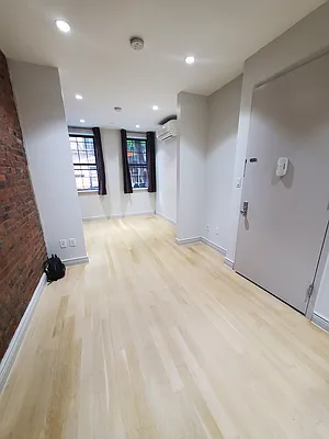 Rented by Furumoto Realty of New York City Inc | media 16