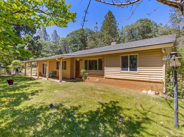 855 Whispering Pines Rd, Colfax, CA 95713