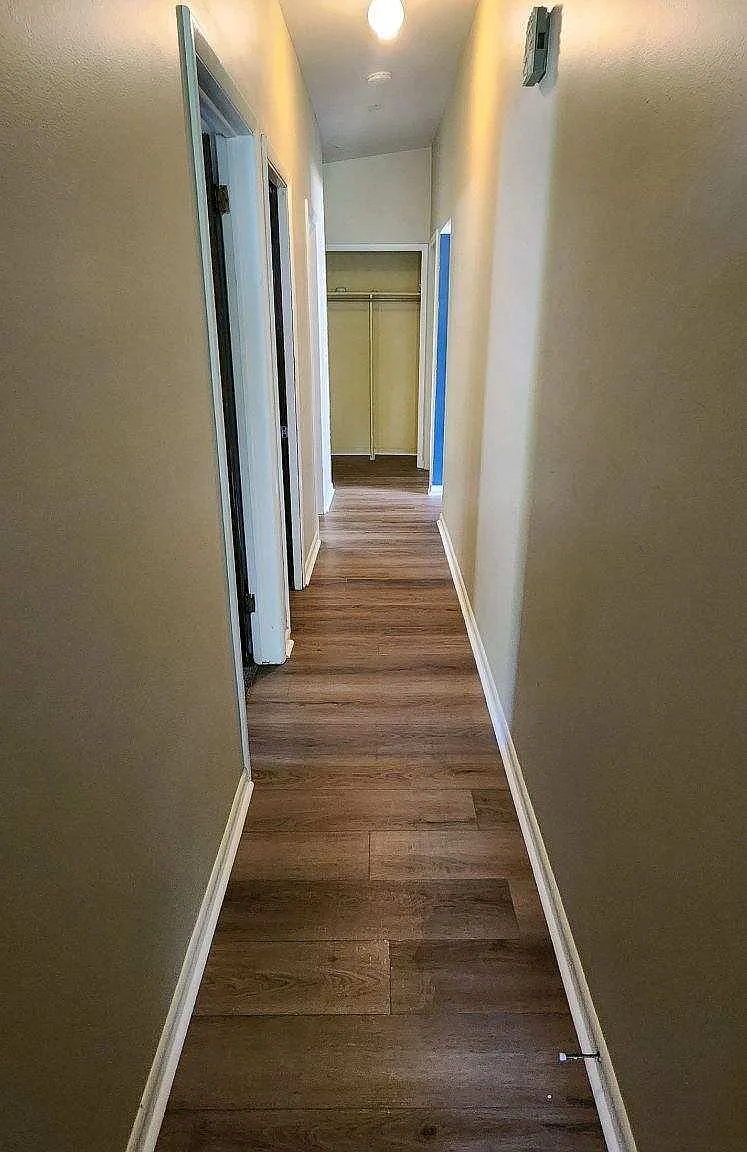 4 bed, 2000 sqft, $2,400 — Photo 4