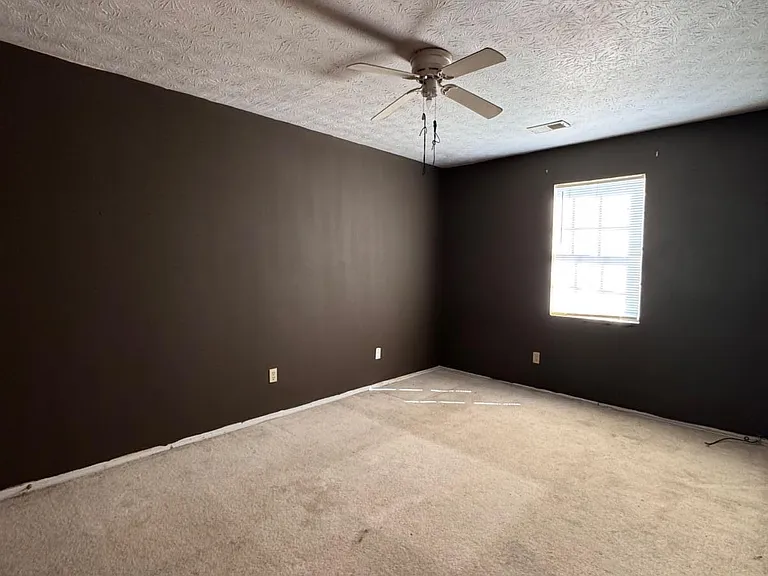 1602 Pine Tree Trl — Photo 12