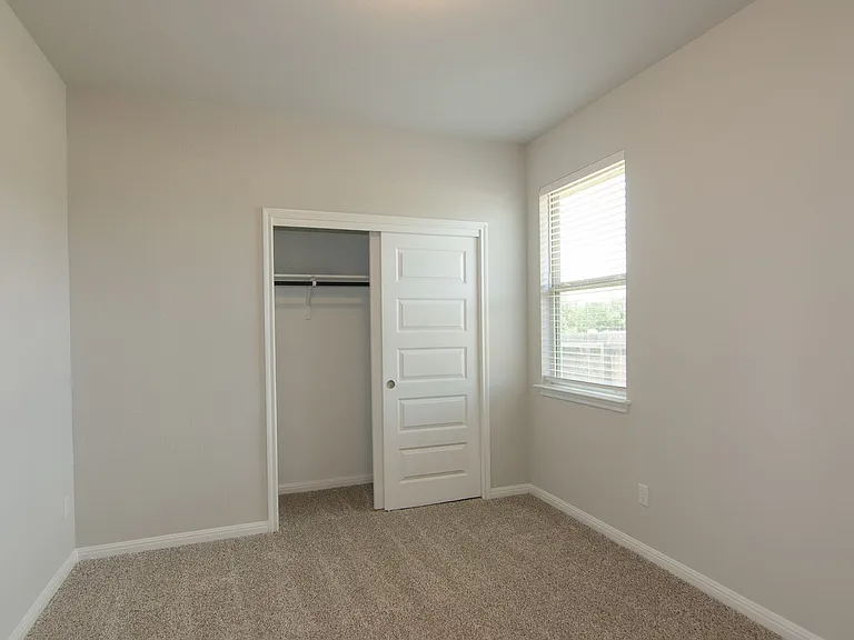 905 Olive Creek Dr — Photo 17