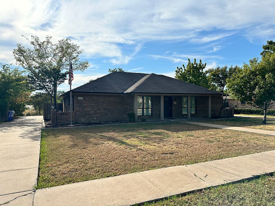1st image of 4201 Aspen Dr