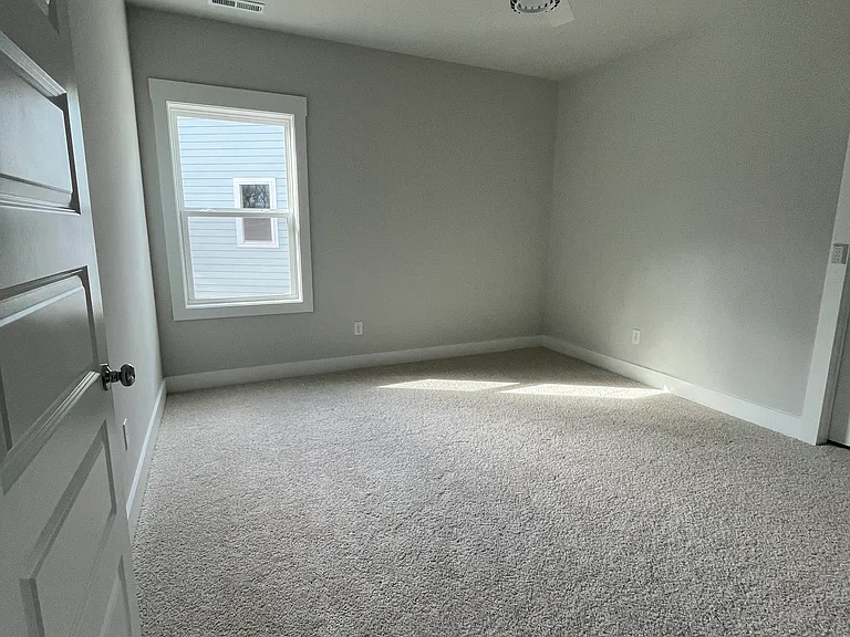 335 Beacon Dr — Photo 21