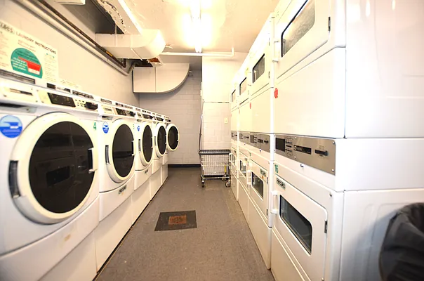 Rented by Manhattan Realty Group | media 7