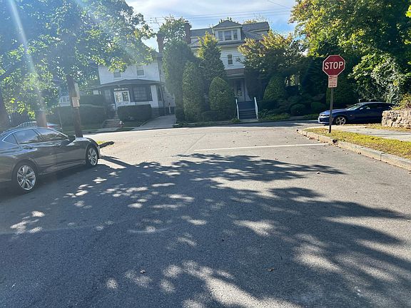 5th image of 12 Millington St