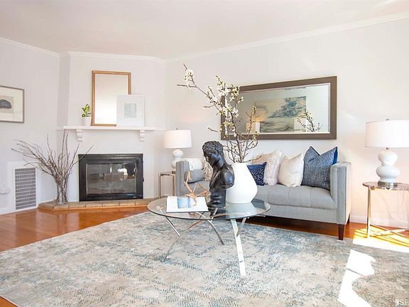 5th image of 266 Bella Vista Way
