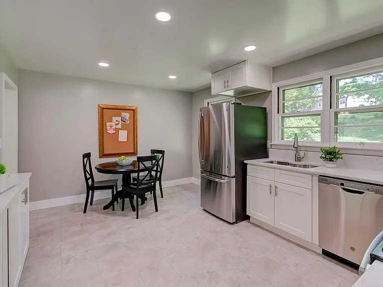 5730 Davida Rd — Photo 4