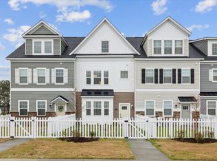 453 Asuza St, Chesapeake, VA 23323