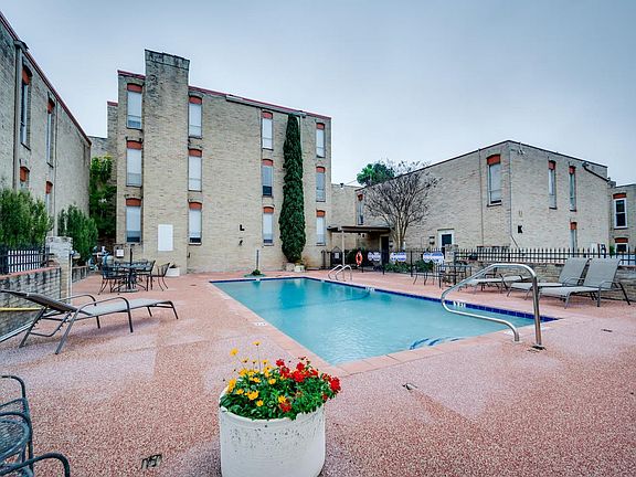 3rd image of 3431 N Hills Dr APT 125