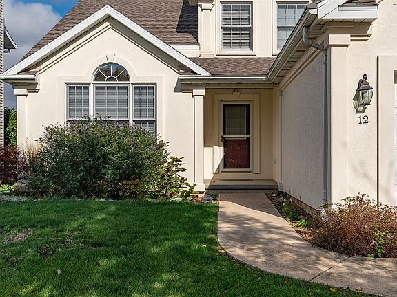 4th image of 12 Prenzler Dr