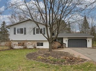 866 Westview Dr, Shoreview, MN 55126