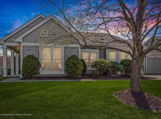 1130A Thornbury Ln, Manchester, NJ 08759
