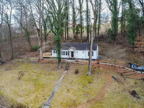 2115 Swan Pond Rd, Harriman, TN 37748