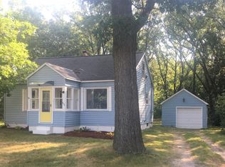 826 Hoffman St, Muskegon, MI 49442