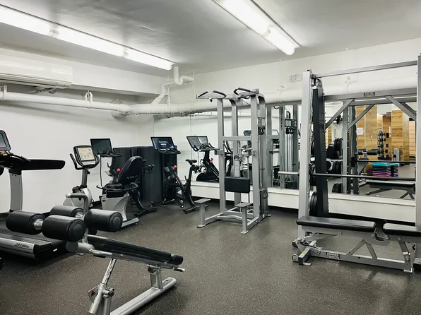 200 Central Park South image 12 of 13