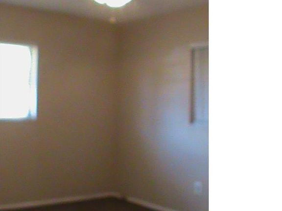 4th image of 2721 NW 24th Ct