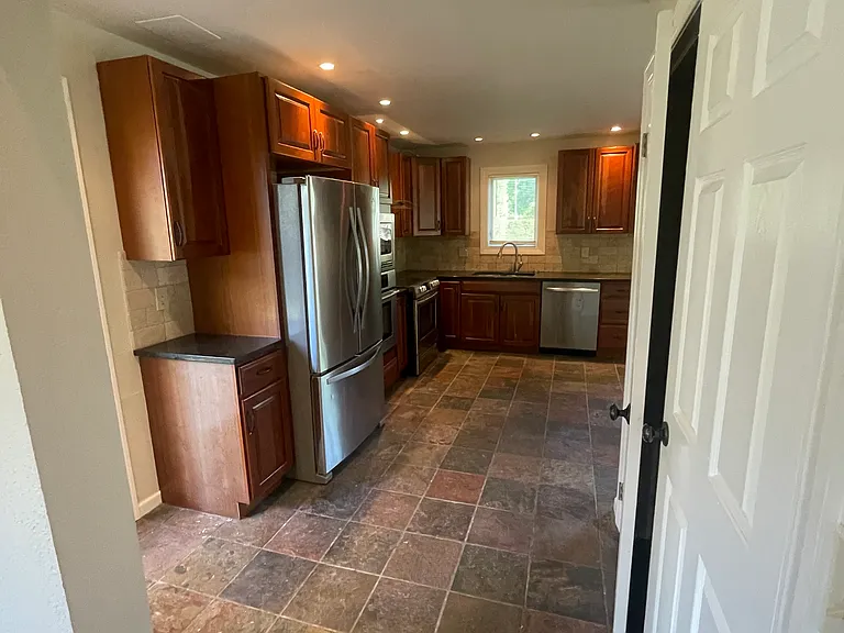 10300 Belinder Rd — Photo 10