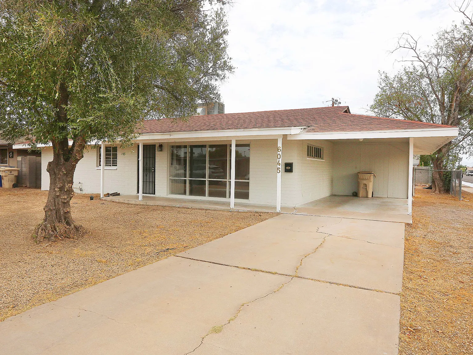 3 bed, 1620 sqft, $2,000 — Photo 1