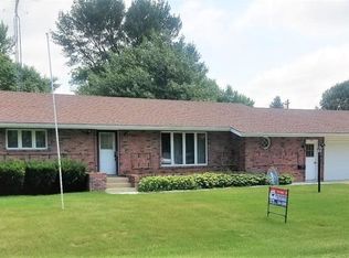 211 Locust St, Bellwood, NE 68624