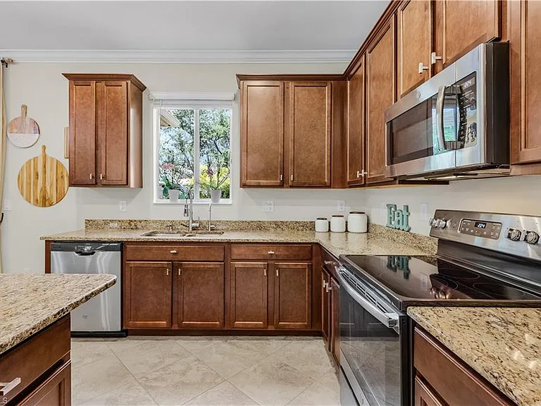 10100 Tin Maple Dr #12 — Photo 8