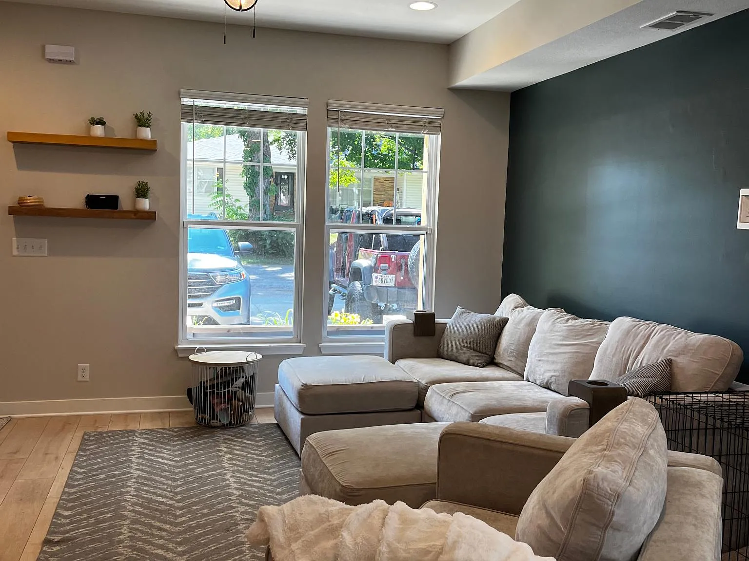 3 bed, 2.5 bath, 1500 sqft, $2,300 — Photo 3
