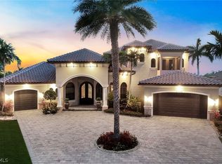 5703 Yardarm Ct, Cape Coral, FL 33914