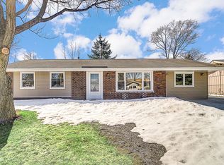 1613 W Weathersfield Way, Schaumburg, IL 60193