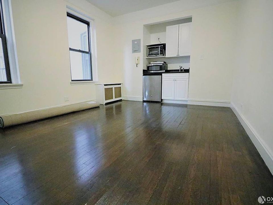 1st image of 22 W 77th St #2/8