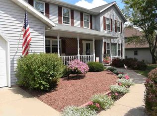 1815 S Sunkist Cir, De Pere, WI 54115